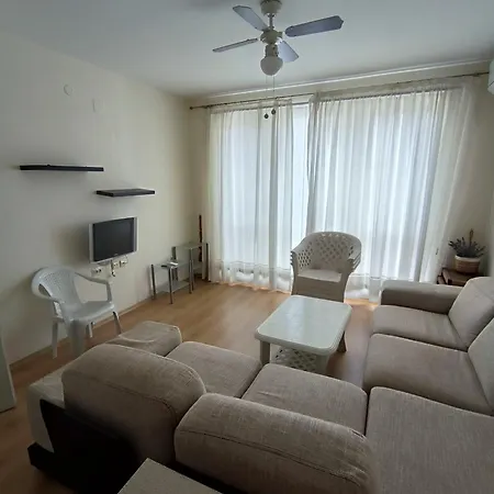 Psb In Flores Park Слънчев бряг